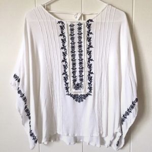 Kori America sz Med White & Navy Boho Blouse
